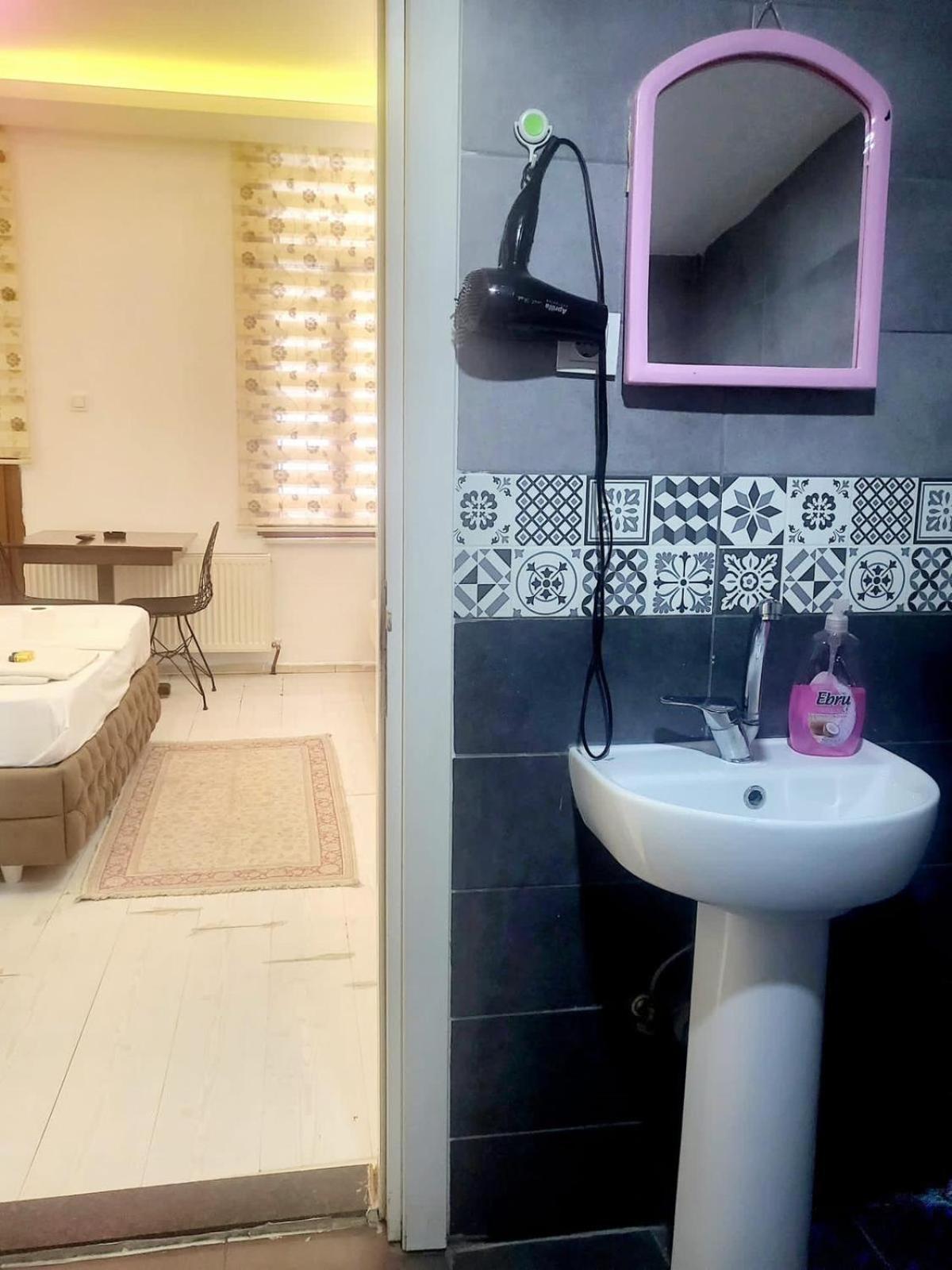 Oerge Suit Apart Hotel Istanbul Ngoại thất bức ảnh